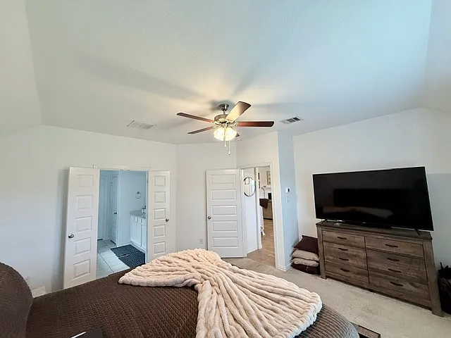 2036 Meliana Dr — Photo 8