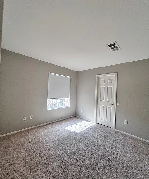 568 Sierra Morena St — Photo 15
