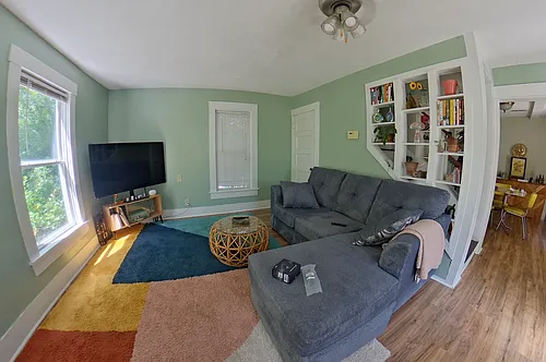 1318 Houston St Photo 1