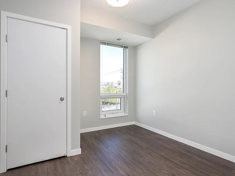 Shelby Commons — Photo 40
