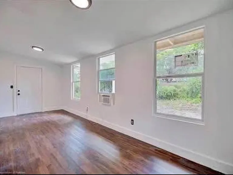 1306 Osceola Ave — Photo 5