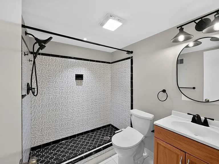 2204 N Tuckahoe St — Photo 22
