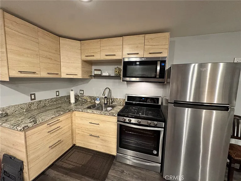 9767 1/2 Nita Ave — Photo 6