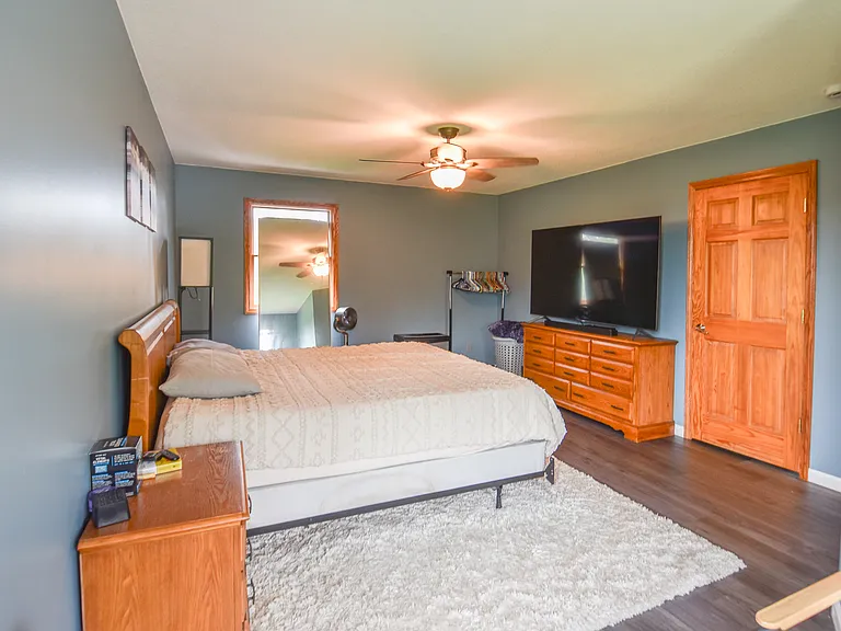 912 Miller Dr — Photo 14