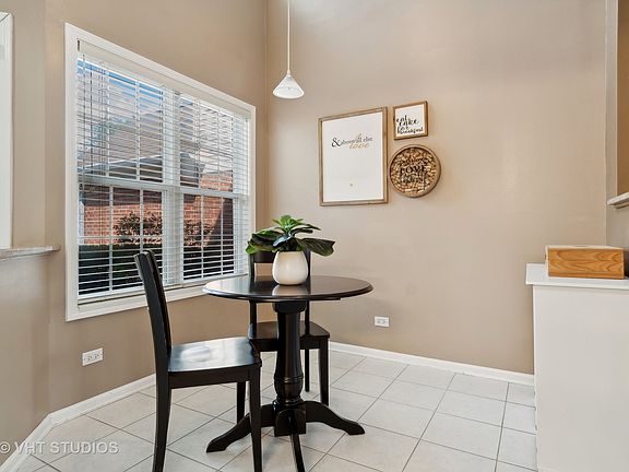 5th image of 1443 Ashbury Ln W