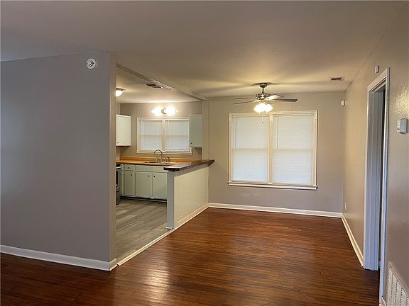 2nd image of 4426 Wesley Dr
