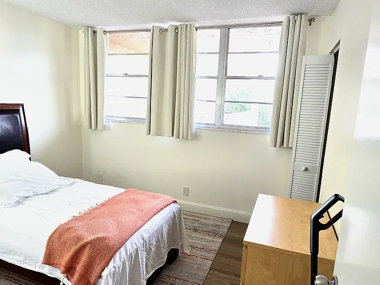 9531 Seagrape Dr #406 — Photo 4
