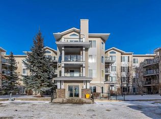 345 S Rocky Vista Park NW #109, Calgary, AB T3G 5K6