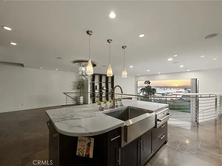 315 Carnation Ave — Photo 10