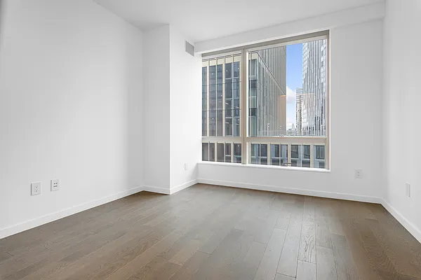 Rented by BARNES New York | media 14