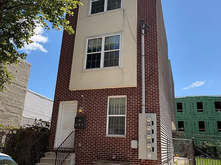 1407 N Bouvier St #1 — Photo 15