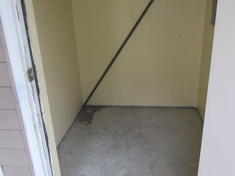 149 W Main St — Photo 20