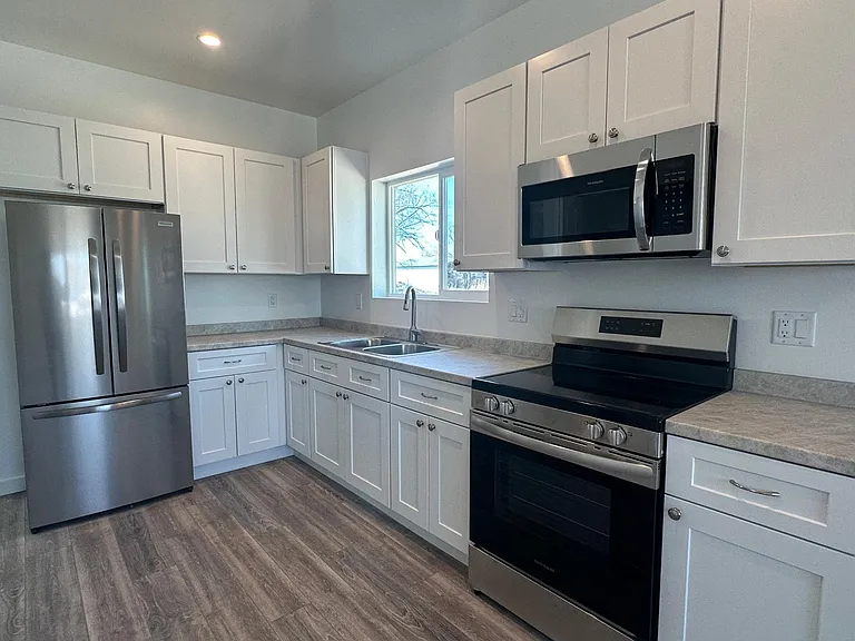 1115 E Carpenter St — Photo 19