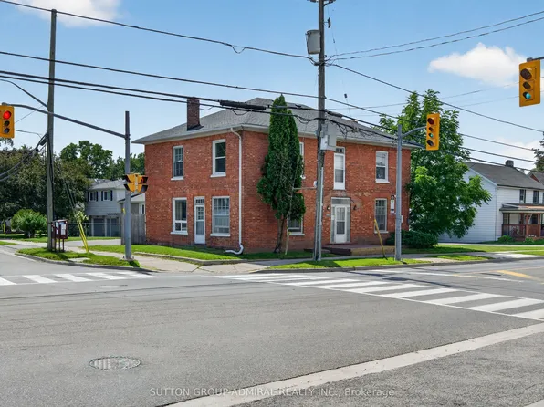 6745 Main St, Whitchurch Stouffville, ON L4A 6B5