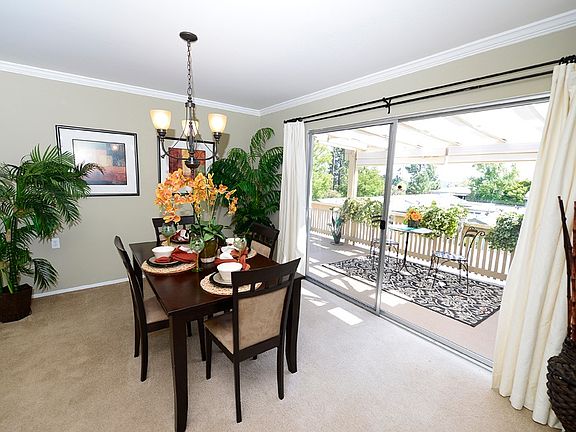 5th image of 2549 Pine Knoll Dr Unit 1