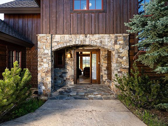 5th image of 30 Meadowbright Dr