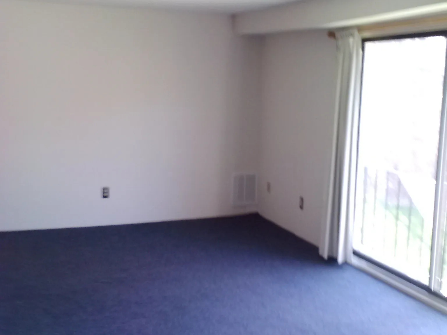 2 bed, 946 sqft, $2,100 — Photo 1