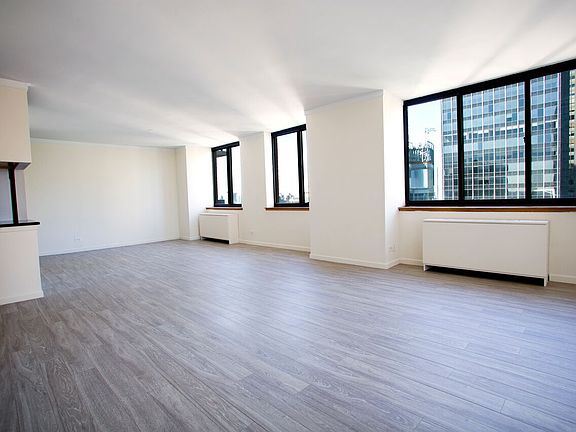 4th image of 250 E 40th St APT 41A