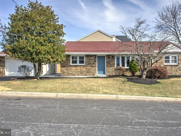 2443 Lamott Ave, Willow Grove, PA 19090