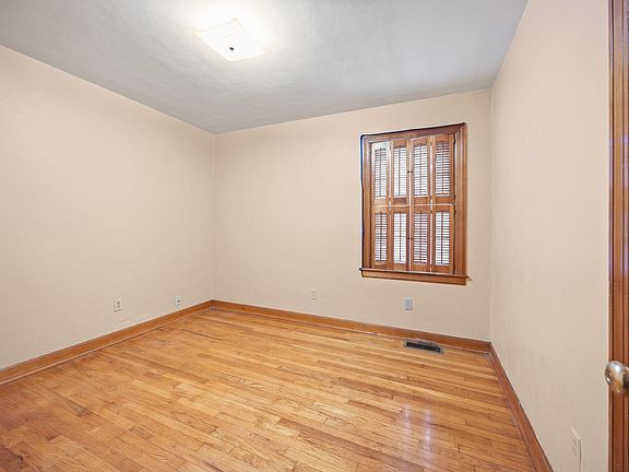 5th image of 1516 Nutwood St