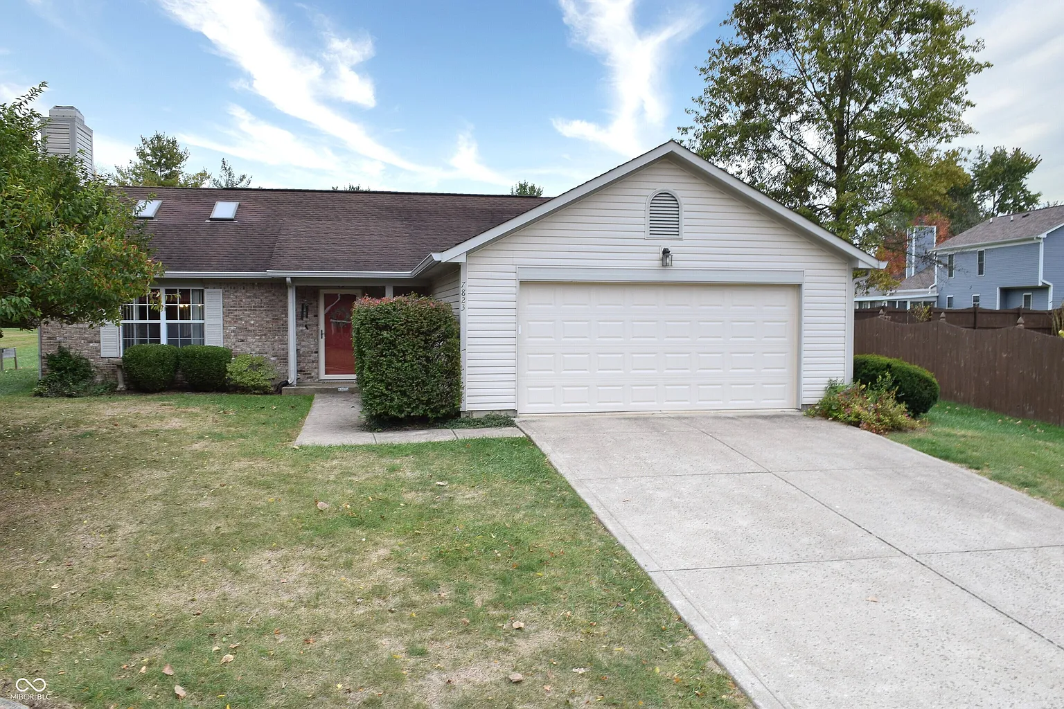 7823 Bayridge Dr photo 1
