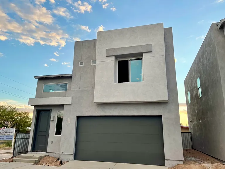 2803 N Fair Oaks Ave — Photo 16