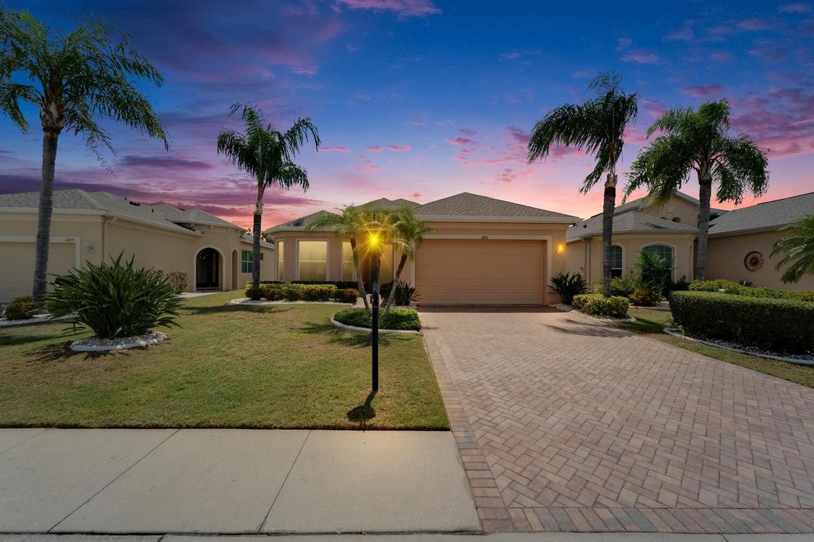 1.0 - Welcome to Your Florida Dream Home at 1643 Emerald Dunes Drive