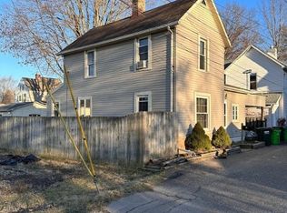 806 N Walnut St, Dover, OH 44622