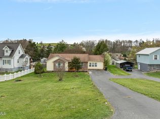 1069 Gray Station Rd, Gray, TN 37615