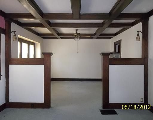 4th image of 1038 Nicklin Ave