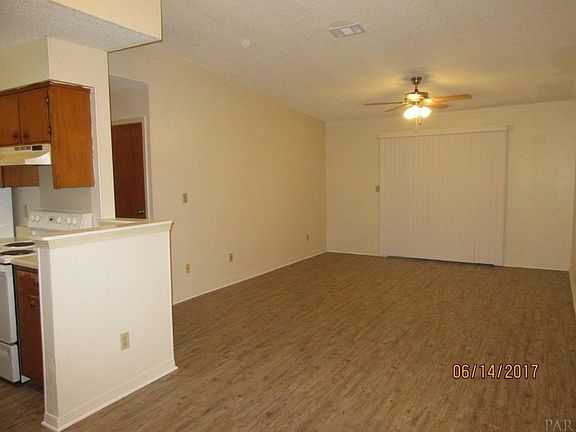 3rd image of 8365 Country Walk Dr APT D