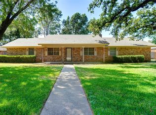 1704 Boston Ave, Bridgeport, TX 76426