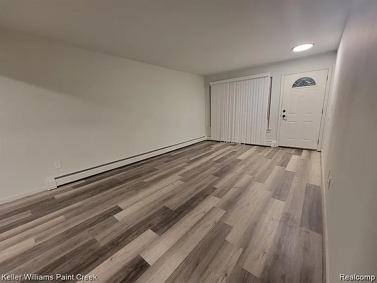 30546 Krauter St #4 — Photo 9