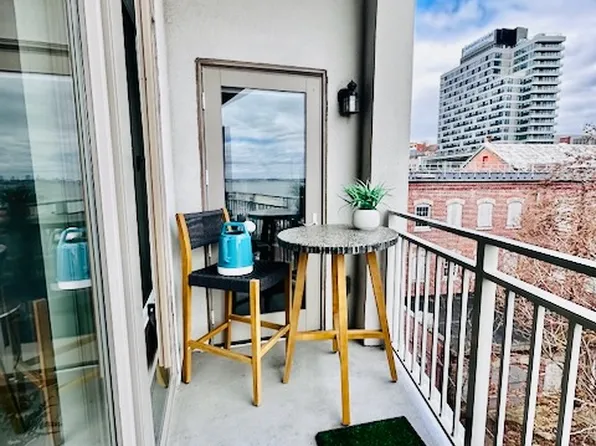 90 Bay Street Landing image 9 of 25