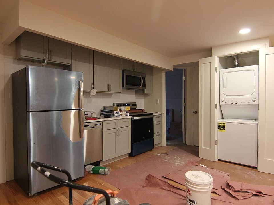 1st image of 68 7th Ave #2