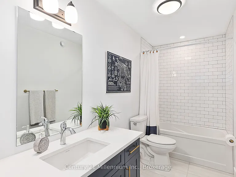 160 Sycamore St — Photo 24