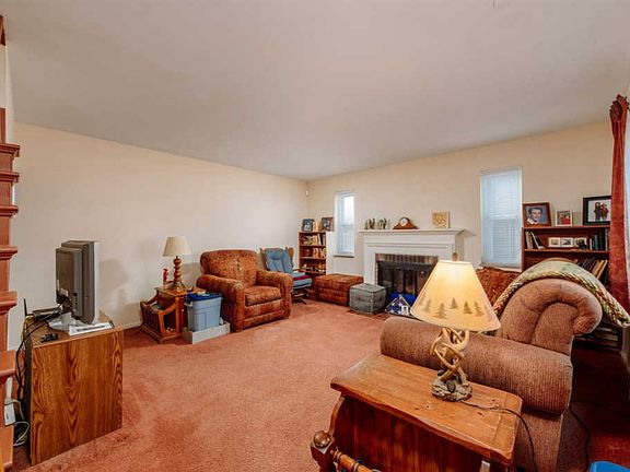 3rd image of 5161 Highview Dr