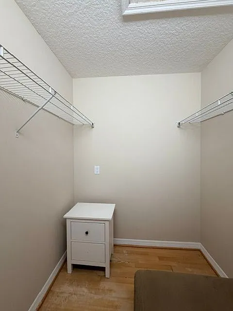 1 bed, 1.0 bath, 700 sqft, $1,400 — Photo 4