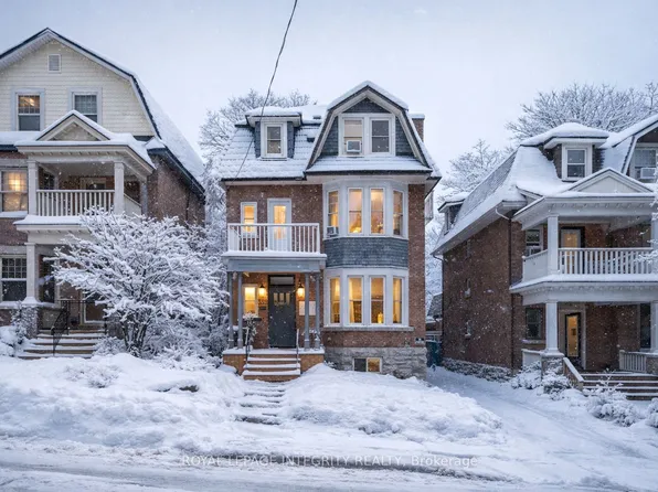 339 Chapel St, Ottawa, ON K1N 7Z5