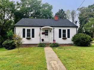 322 W Marion St, Pilot Mtn, NC 27041