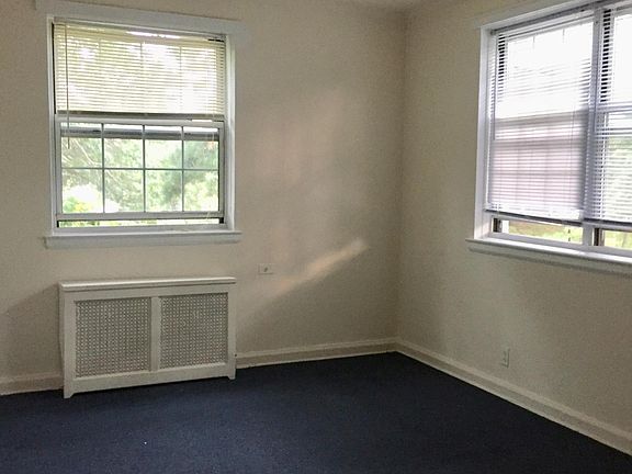 3rd image of 13815 78th St #2E