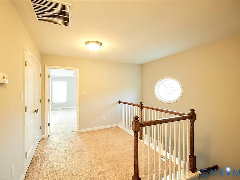 11458 Hayloft Ln — Photo 38
