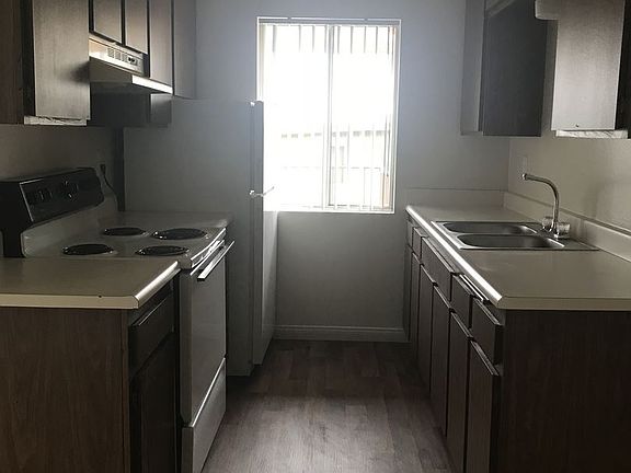 2nd image of 7990 Lemon Cir APT 8