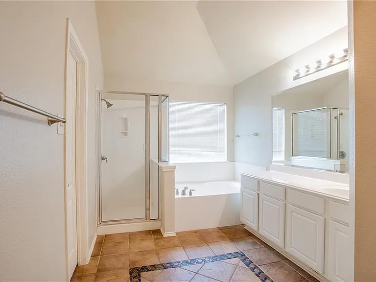 1200 Rainbow Parke Dr — Photo 19