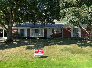 1810 Glendale Ave, Northbrook, IL 60062