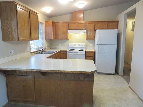 4th image of 7803 205th St E
