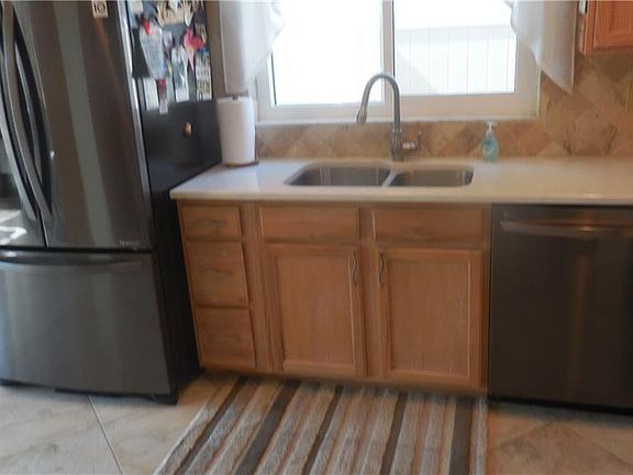 2nd image of 2515 Blackwood Cir