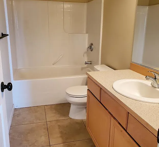 2310 N Ridgeview Ln — Photo 13