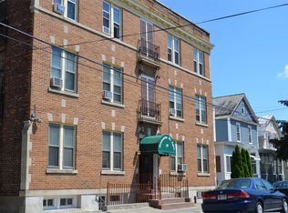 39 Jeanette St APT 9, Albany, NY 12209