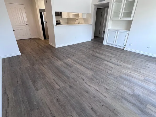 Prime West LA - Barrington and Pico, 2449 S Barrington Ave #2d5f16bed, Los Angeles, CA 90064